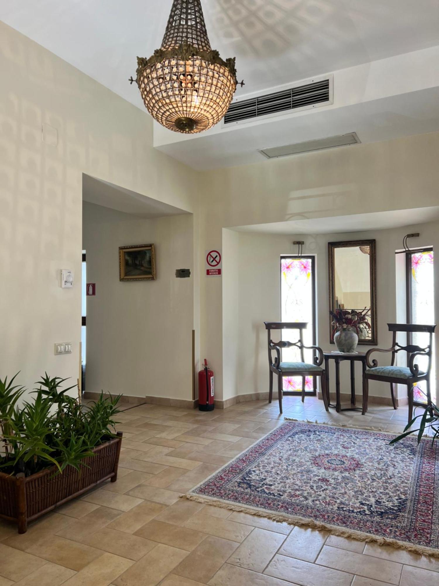 טימישוארה Park Villa - Boutique Hotel מראה חיצוני תמונה