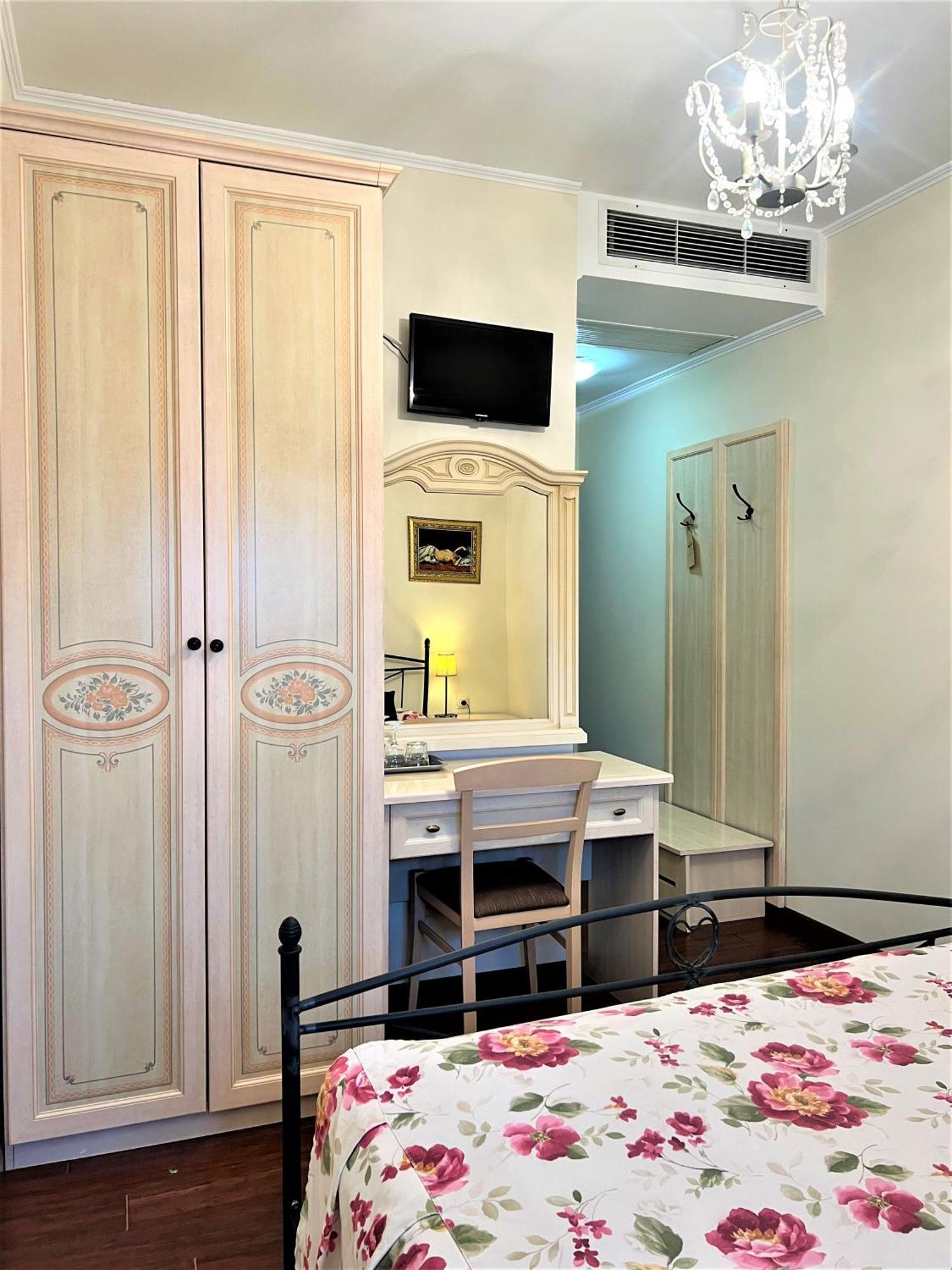 טימישוארה Park Villa - Boutique Hotel מראה חיצוני תמונה