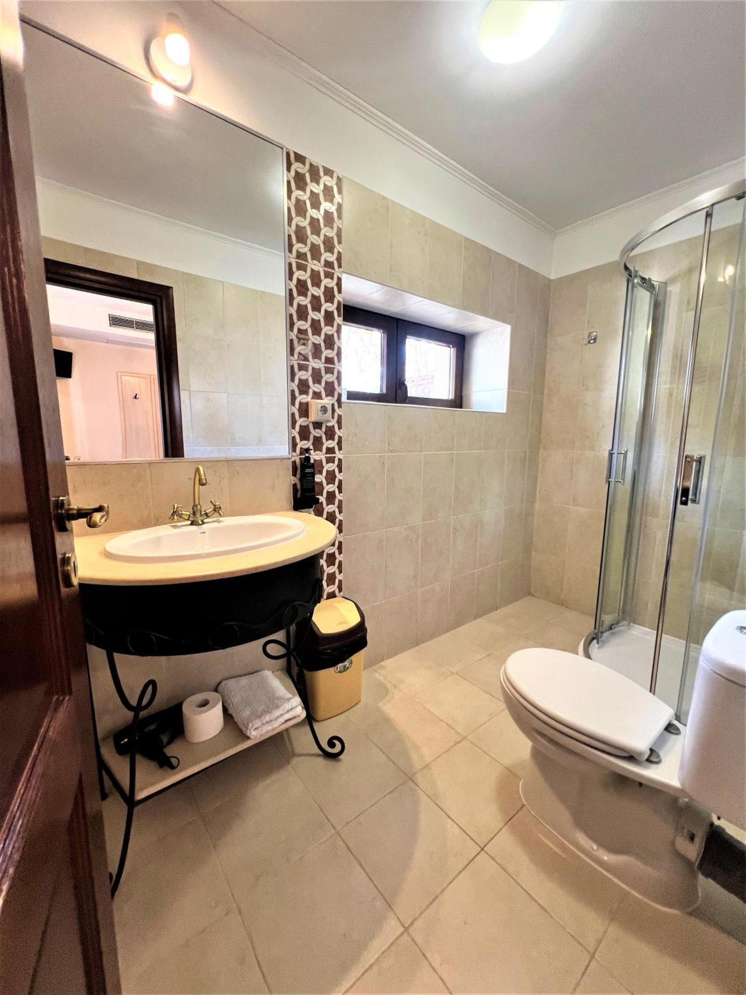 טימישוארה Park Villa - Boutique Hotel מראה חיצוני תמונה