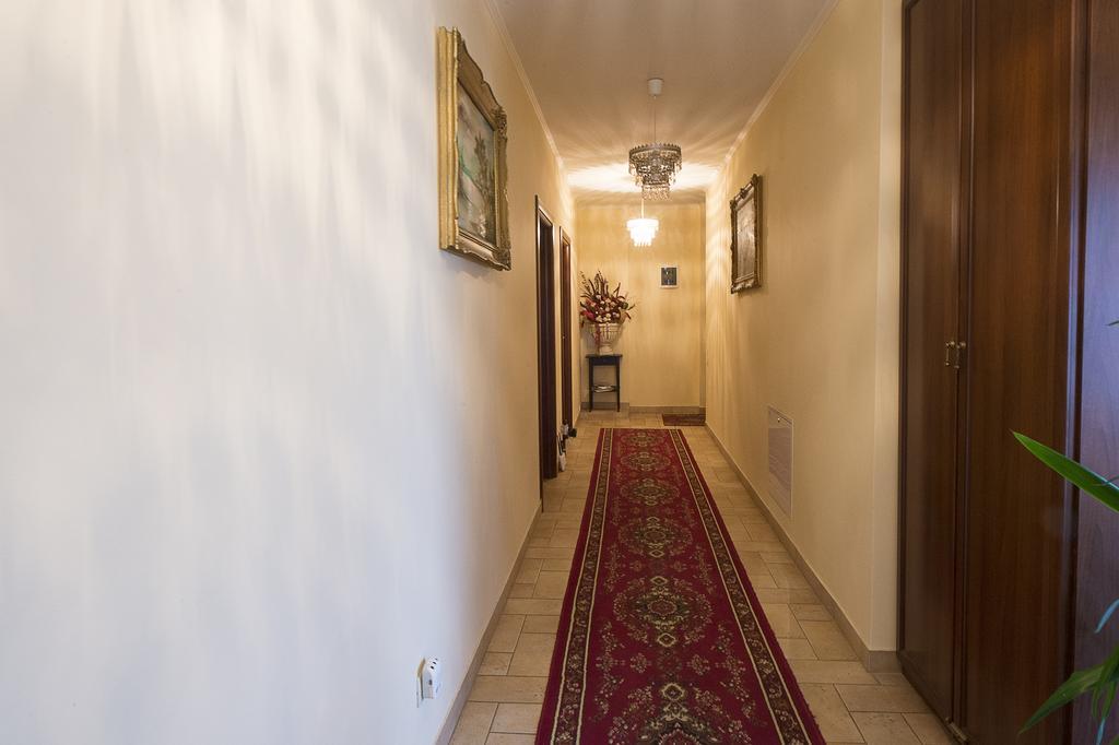 טימישוארה Park Villa - Boutique Hotel מראה חיצוני תמונה