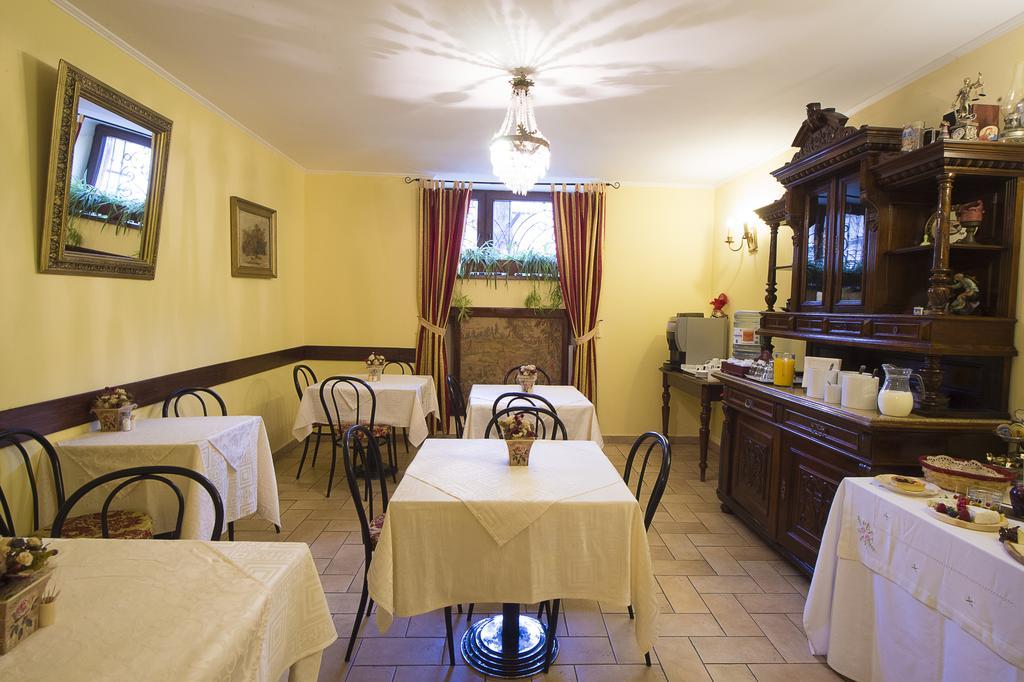 טימישוארה Park Villa - Boutique Hotel מראה חיצוני תמונה