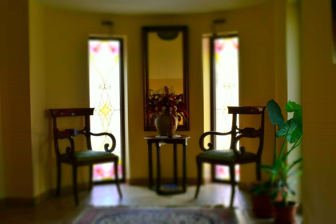 טימישוארה Park Villa - Boutique Hotel מראה חיצוני תמונה